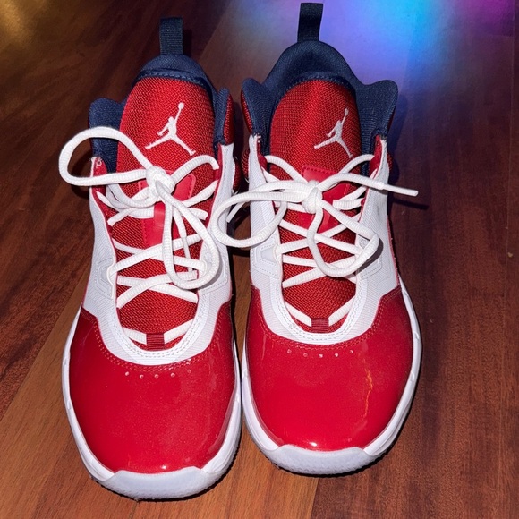 Men’sRed and White Jordan Shoes